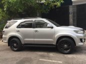 Bán xe Toyota Fortuner đời 2015, màu bạc