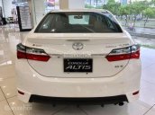 Toyota Corolla Altis 2.0V Sport năm 2018, màu trắng, giao ngay giá bán ưu đãi tại Toyota Hùng Vương