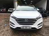 Cần bán gấp Hyundai Tucson 2.0 AT đời 2016, màu trắng, nhập khẩu Hàn Quốc