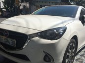 Cần bán gấp Mazda 2 1.5 AT năm 2015, màu trắng