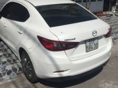 Cần bán gấp Mazda 2 1.5 AT năm 2015, màu trắng