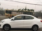 Bán xe Mitsubishi Attrage đời 2015, màu trắng 