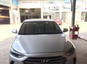 Bán Hyundai Elantra 2.0AT đời 2016, màu bạc 