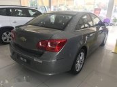 Bán ô tô Chevrolet Cruze năm sản xuất 2018, màu xám, giá tốt