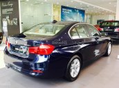 Cần bán xe BMW 3 Series 320i đời 2017, màu xanh lam, nhập khẩu