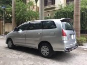 Bán ô tô Toyota Innova G đời 2011, màu bạc, giá tốt