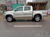 Cần bán gấp Toyota Hilux đời 2013