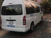 Bán xe Toyota Hiace sản xuất năm 2013, màu trắng, nhập khẩu nguyên chiếc