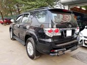 Cần bán xe Toyota Fortuner 2.7AT đời 2013, màu đen số tự động, 750tr