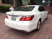 Cần bán Lexus LS 460L sản xuất 2010, màu trắng, xe nhập