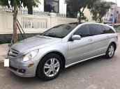 Cần bán xe Mercedes R500 đời 2005, màu bạc, xe nhập