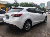 Bán xe Mazda Hatchback 1.5L năm sản xuất 2016, màu trắng