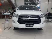 Cần bán xe Toyota Innova 2.0E đời 2018, màu trắng