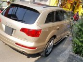 Kẹt tiền bán Audi Q7 bản full 2009 màu vàng rất đẹp và sang trọng