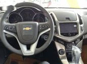 Bán Chevrolet Cruze LTZ đời 2017, màu đen, giá tốt