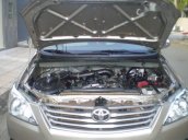 Cần bán gấp Toyota Innova 2.0E, đời 2013 ít sử dụng