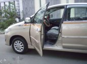 Cần bán gấp Toyota Innova 2.0E, đời 2013 ít sử dụng