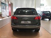Volkswagen Touareg GP 3.6 AT 2017, nhập khẩu nguyên chiếc, hotline: 0905 413 168