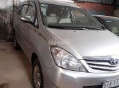 Cần bán Toyota Innova G đời 2010, màu bạc