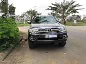 Cần bán xe Toyota Fortuner G năm sản xuất 2010, màu xám