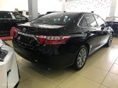 Bán Toyota Camry XLE 2.5 2017, màu đen, xe nhập