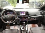 Bán Hyundai Elantra đời 2018, màu trắng, giá 719tr