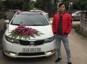 Bán Kia Forte đời 2013, màu trắng