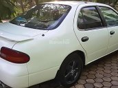 Bán Nissan Bluebird SSS 2.0 sản xuất năm 1995, màu trắng, nhập khẩu