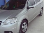 Bán Daewoo Gentra 2010, màu bạc số sàn, 200tr