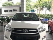 Bán ô tô Toyota Innova 2.0 đời 2018, màu xám, giá 700tr