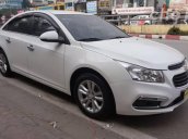 Cần bán Chevrolet Cruze 1.6LT 2017, màu trắng chính chủ, giá tốt