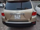 Cần bán xe Toyota Highlander sản xuất 2011, xe gia đình