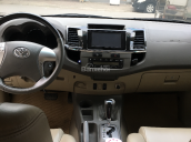 Cần bán Toyota Fortuner 4WD năm 2012, màu bạc số tự động, giá tốt