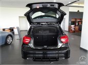 Cần bán Mercedes A45 AMG đời 2018, màu đen, xe nhập