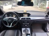 Bán xe Mercedes C300 AMG năm sx 2011, màu bạc, nhập khẩu