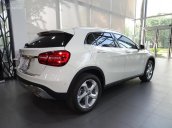 Bán Mercedes Benz GLA 200 New - xe SUV nhập khẩu 5 chỗ - ưu đãi tốt - hỗ trợ Bank 80% - LH: 0919 528 520