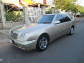 Bán Mercedes E240 đời 2000, màu bạc, nhập khẩu nguyên chiếc số sàn, 173tr