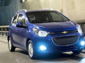 Bán xe Chevrolet Spark đời 2017, màu xanh, giá tốt