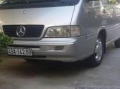 Cần bán gấp Mercedes 2002, màu bạc, 270tr