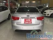 Chính chủ bán ô tô Kia Cerato đời 2011, màu trắng