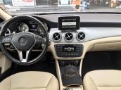 Bán xe Mercedes GLA200 sản xuất 2016, màu đen, xe nhập