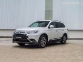 Bán xe Mitsubishi Outlander 2018, màu trắng, nhập khẩu Nhật Bản