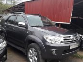 Bán Toyota Fortuner đời 2010, màu đen