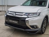 Bán xe Mitsubishi Outlander 2018, màu trắng, nhập khẩu Nhật Bản