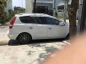 Cần bán xe Hyundai I30 CW sản xuất năm 2010, màu trắng, nhập khẩu