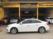 Cần bán Chevrolet Cruze LTZ năm sản xuất 2015, màu trắng