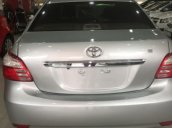 Bán gấp Toyota Vios 1.5 MT đời 2010, màu bạc, giá 275tr