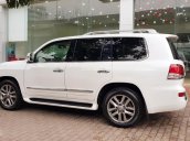 Bán Lexus LX570 sản xuất 2013 màu trắng, nội thất kem, đăng ký tên cá nhân chính chủ