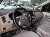 Bán ô tô Toyota Innova E 2.0MT năm sản xuất 2015, màu bạc