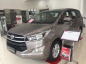 Bán Toyota Innova 2.0E năm 2018, màu xám, 746tr